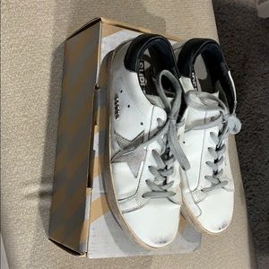 Golden Goose Sneakers